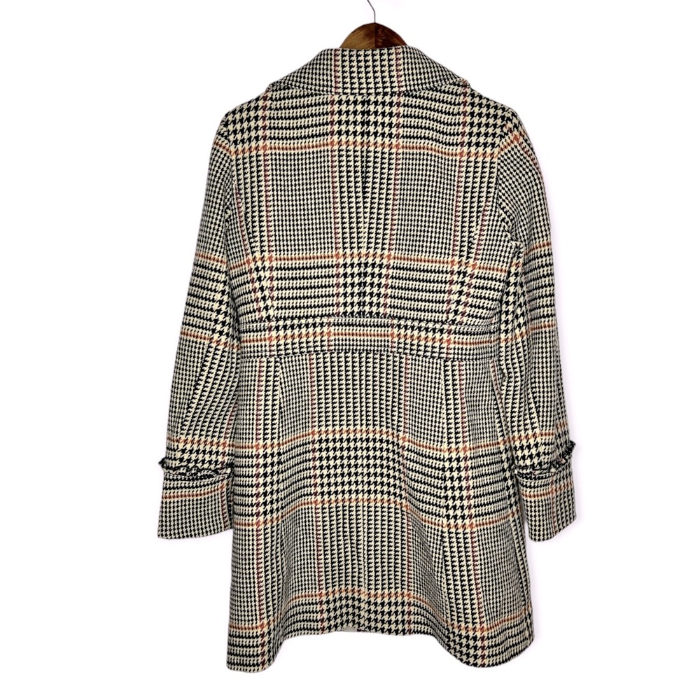 J. Crew Black and White Houndstooth Plaid Coat with Tan Accents. - Picture 3 of 8